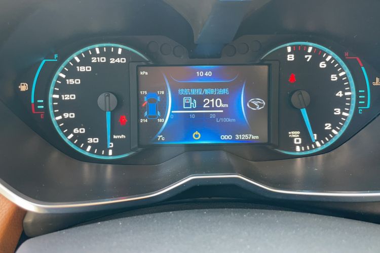 Used Soueast DX7 2015 1.5T Manual Luxury Model