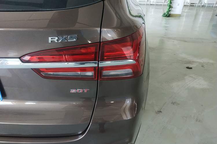 Used Roewe RX5 2016 20T Two-Wheel Drive Manual Flagship Edition
