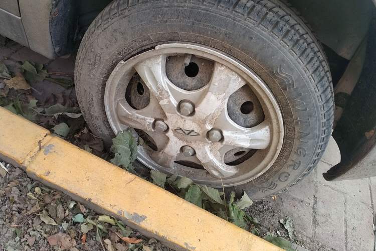 Used Chery QQ3 2012 Fashion Edition 1.0L Manual Champion Version