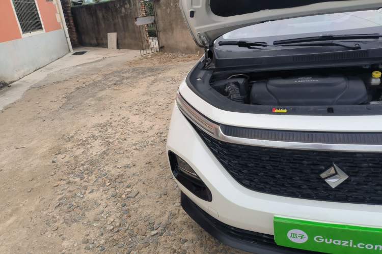 Used Baojun RM-5 2019 1.5T Manual Elite Version with 24-Hour Online Service 7 Seats