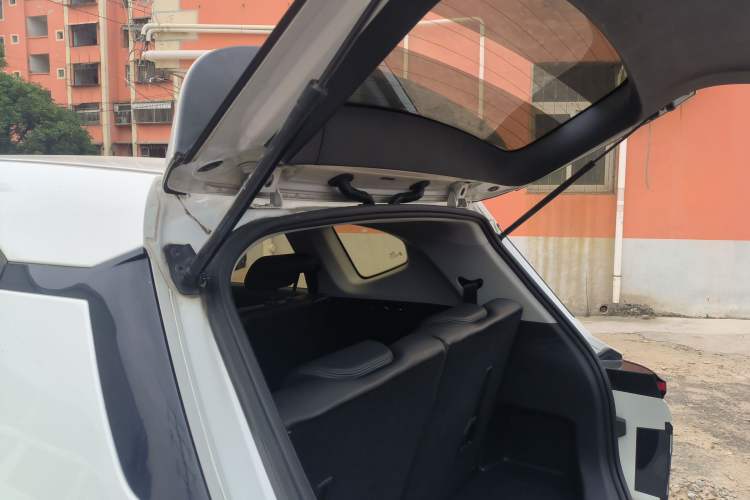 Used Baojun RM-5 2019 1.5T Manual Elite Version with 24-Hour Online Service 7 Seats