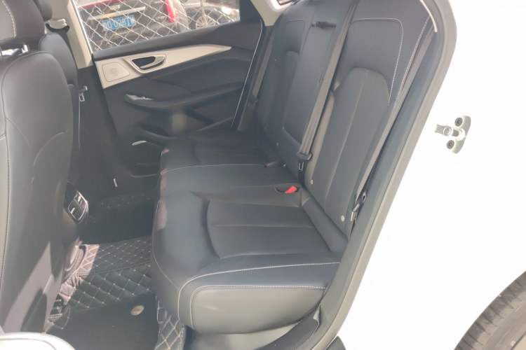 Used Roewe i6 MAX 2020 300TGI Automatic "Swell Cool Smart Drive" Edition