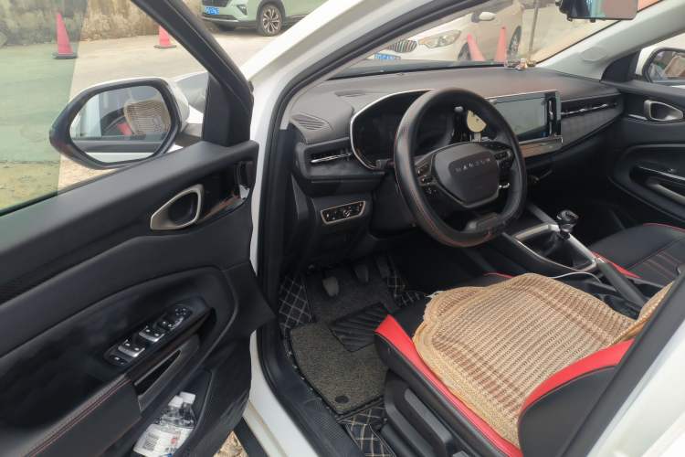 Used Baojun RM-5 2019 1.5T Manual Elite Version with 24-Hour Online Service 7 Seats