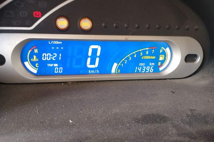 Used Chery QQ3 2012 Fashion Edition 1.0L Manual Champion Version