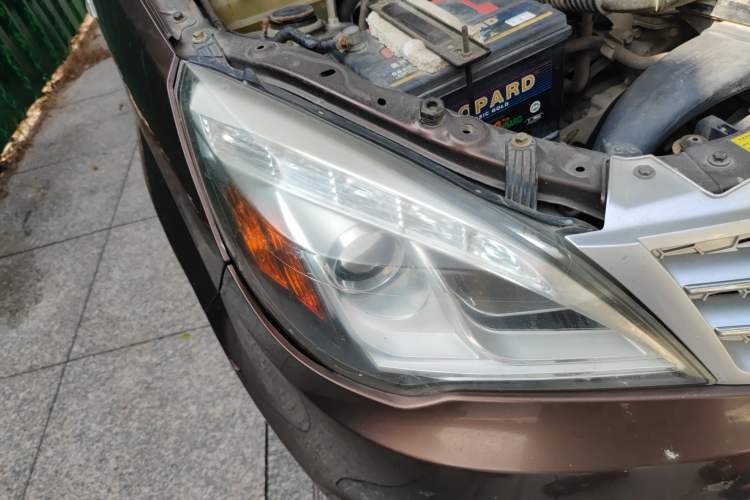 Used BAIC Weiwang M20 2014 1.5L Basic Version DAM15DL Right Front Headlight