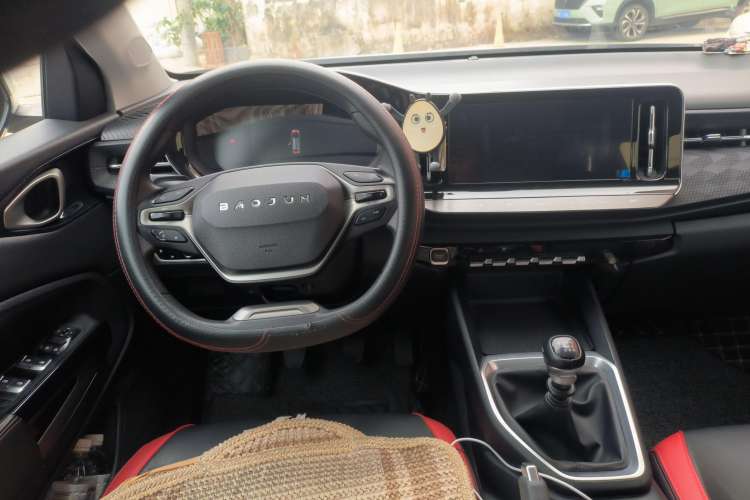 Used Baojun RM-5 2019 1.5T Manual Elite Version with 24-Hour Online Service 7 Seats
