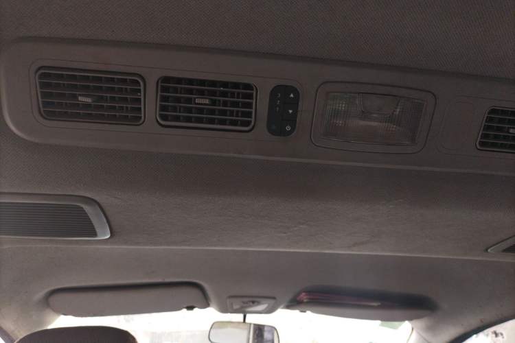 Used Wuling Zhengcheng 2015 1.5L Comfort L3C
