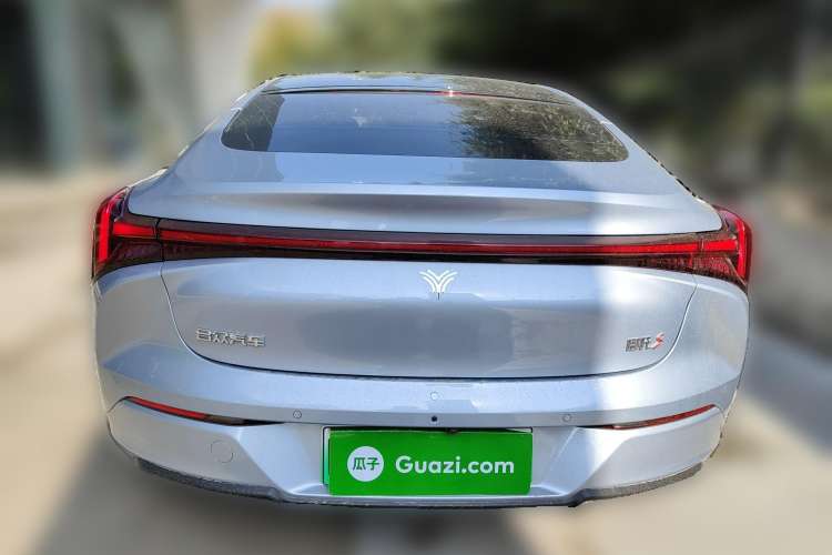 Used NETA S 2022 Pure Electric 715 km Range Rear-Wheel Drive Mid-Range Version
