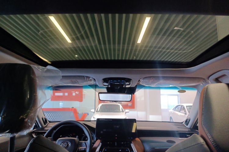 Used Toyota Venza 2022 Dual-Engine 2.5L CVT Four-Wheel Drive Supreme Edition
