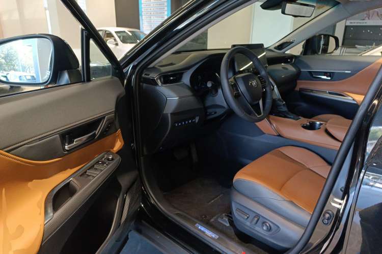 Used Toyota Venza 2022 Dual-Engine 2.5L CVT Four-Wheel Drive Supreme Edition
