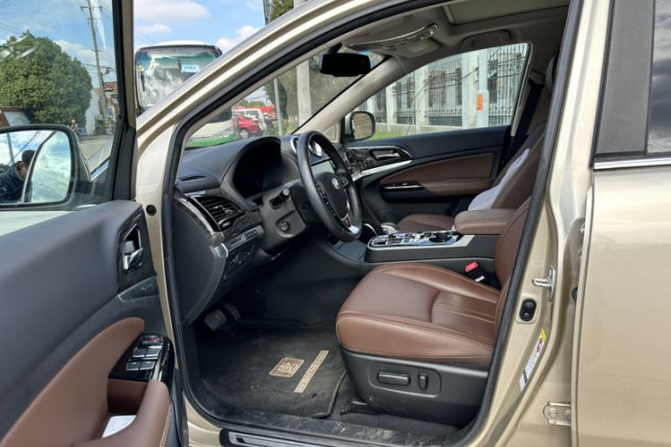 Used BYD Tang New Energy 2015 2.0T Four-Wheel-Drive Flagship Model