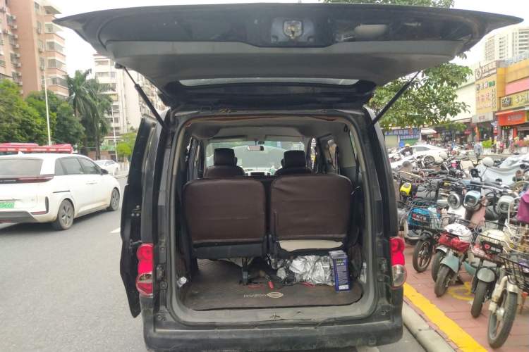 Used Nissan NV200 2010 1.6L Luxury Model Trunk