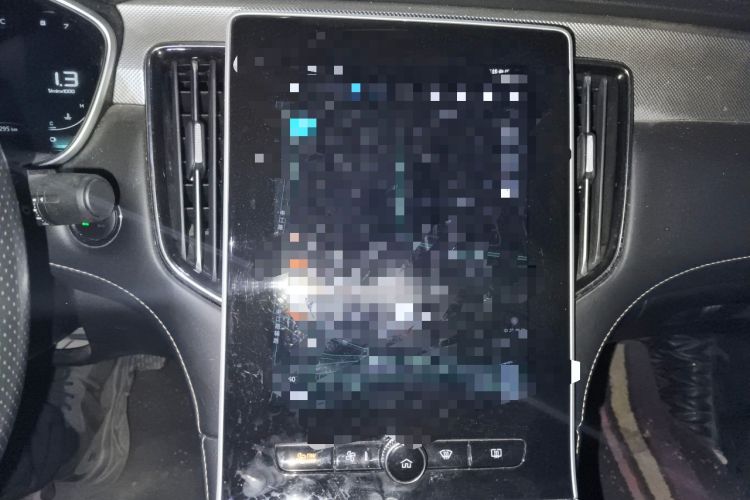 Used Roewe i6 MAX 2020 300TGI Automatic "Swell Cool Smart Drive" Edition
