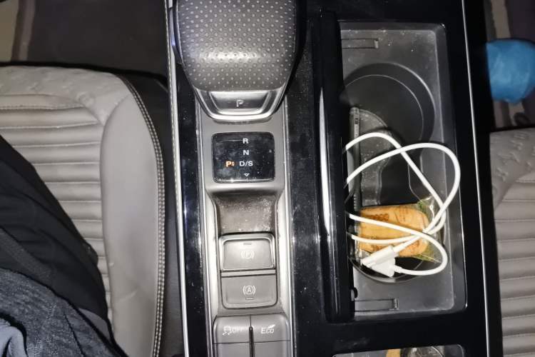 Used Roewe i6 MAX 2020 300TGI Automatic "Swell Cool Smart Drive" Edition
