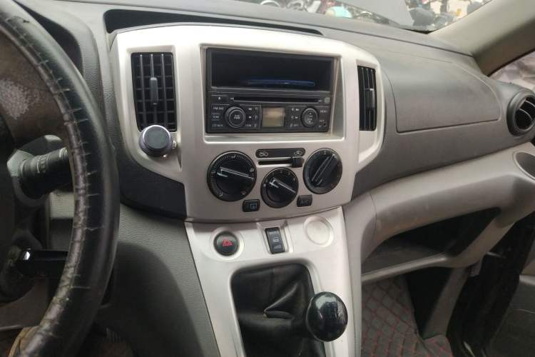 Used Nissan NV200 2010 1.6L Luxury Model Audio And AC Panel