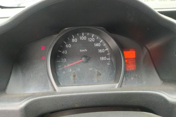 Used Nissan NV200 2010 1.6L Luxury Model Instrument Cluster