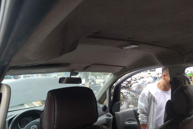 Used Nissan NV200 2010 1.6L Luxury Model Headliner