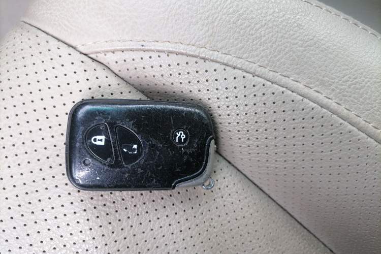 Used BYD S6 2011 2.4L Automatic Luxury Edition
