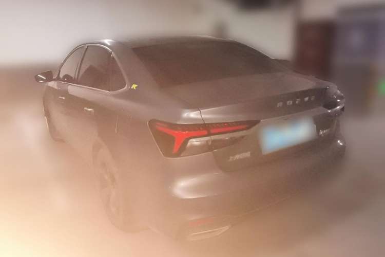 Used Roewe i6 MAX 2020 300TGI Automatic "Swell Cool Smart Drive" Edition
