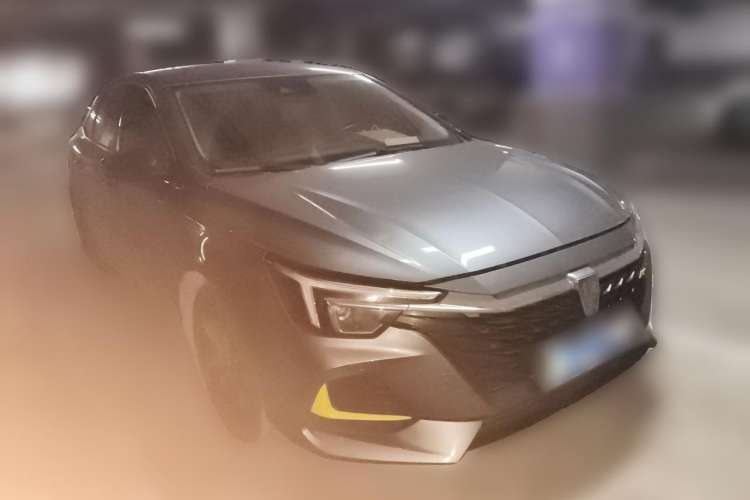 Used Roewe i6 MAX 2020 300TGI Automatic "Swell Cool Smart Drive" Edition
