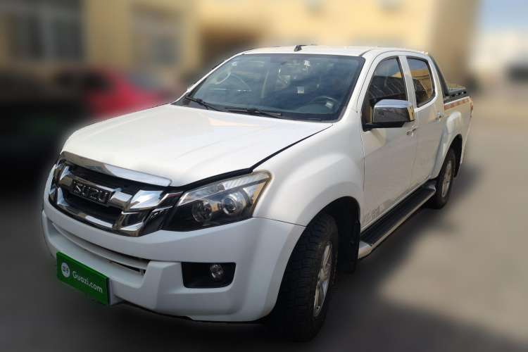 Used Isuzu D-MAX 2015 2.5T Two-Wheel Drive Manual High-Performance Base Version 4JK1