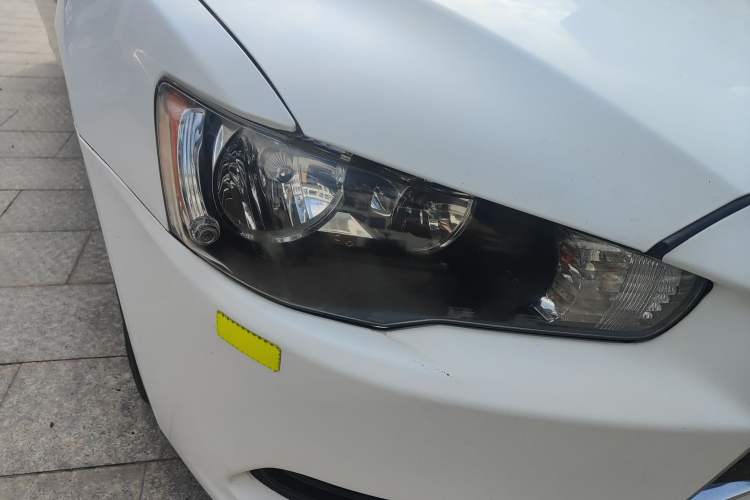Used Mitsubishi Lancer EX 2013 Fashion Edition 1.8L Manual Comfort Version
