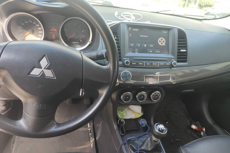 Used Mitsubishi Lancer EX 2013 Fashion Edition 1.8L Manual Comfort Version
