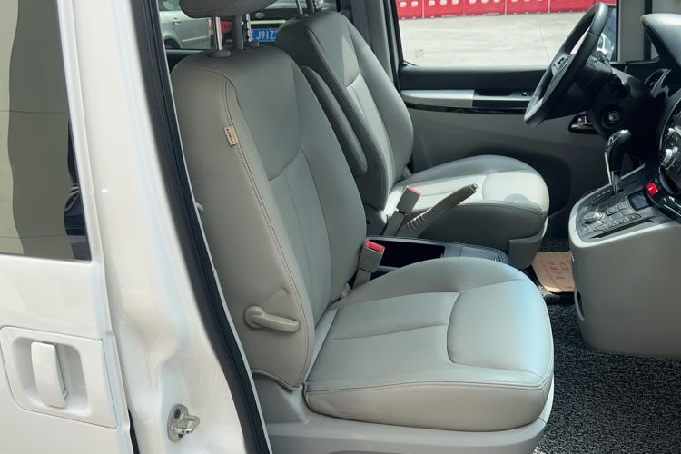 Used JAC Refine M5 2013 2.0T Gasoline Automatic Business Edition