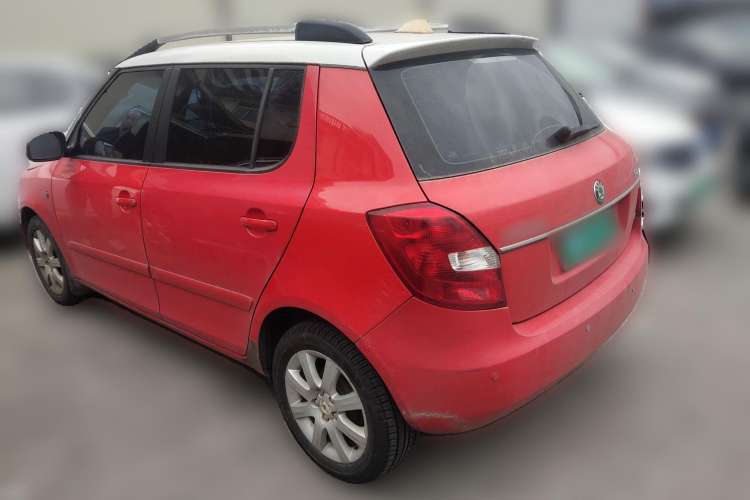 Used Skoda Fabia 2009 1.6L Automatic Crystal Edition
