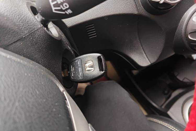 Used Honda Fit 2008 1.5L manual luxury version