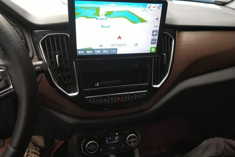 Used FAW Senya R7 2016 1.6L Manual Luxury Version