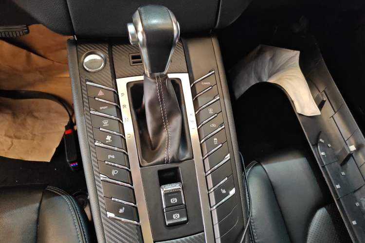 Used Zotye SR9 2017 2.0T Automatic Ultimate Edition
