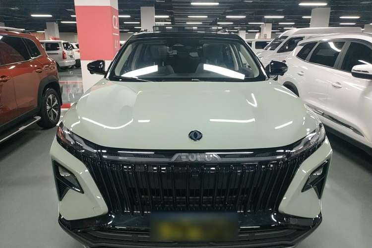 Used Dongfeng Aeolus Huge 2022 Mach Dual-Motor 1.5T MHD Dare-to-Dream Edition
