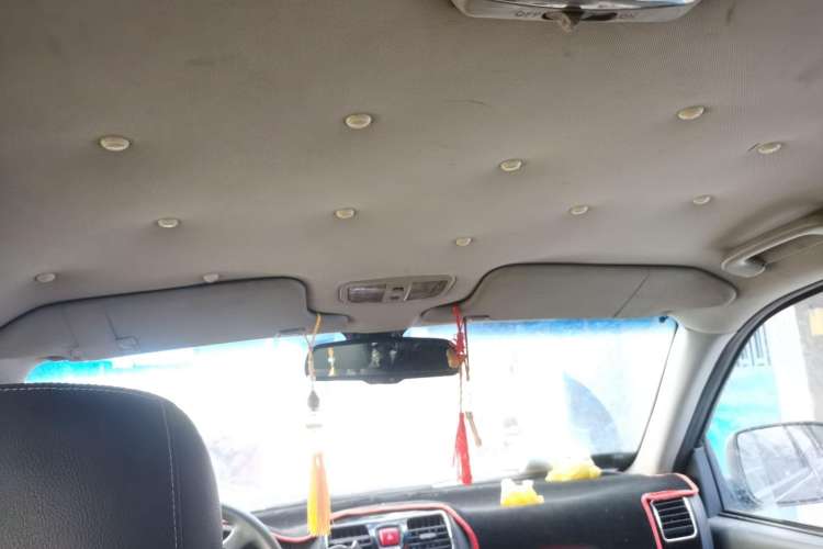 Used Great Wall Wingle 5 2013 2.0T European Version Two-Wheel Drive Elite Edition 6MT Big Double Cab GW4D20B
