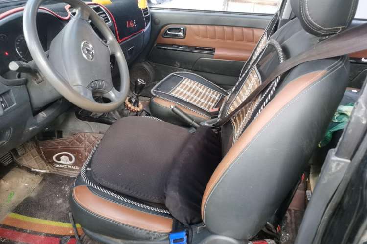 Used Great Wall Wingle 5 2013 2.0T European Version Two-Wheel Drive Elite Edition 6MT Big Double Cab GW4D20B
