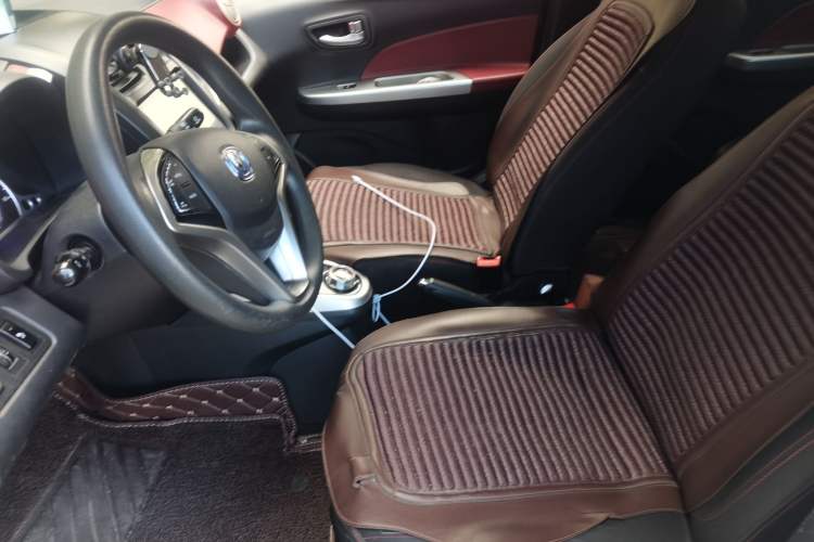 Used Changan Benni EV 2017 Pure Electric 210 km Fashion Edition
