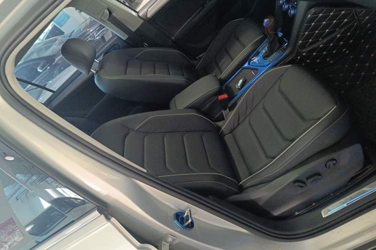 Used Volkswagen Tiguan L New Energy 2019 430 PHEV Hybrid Flagship Model Right Front Seat