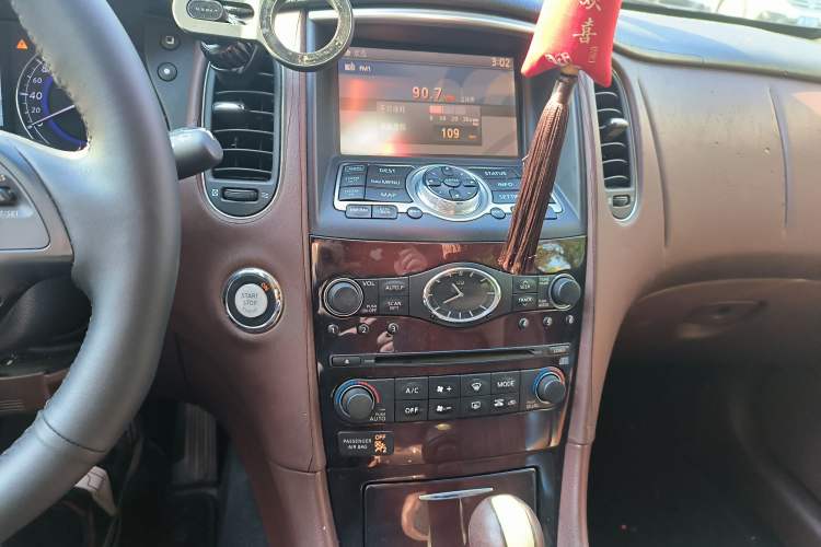 Used Infiniti EX 2011 EX25 Luxury Edition
