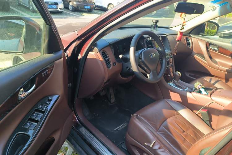 Used Infiniti EX 2011 EX25 Luxury Edition
