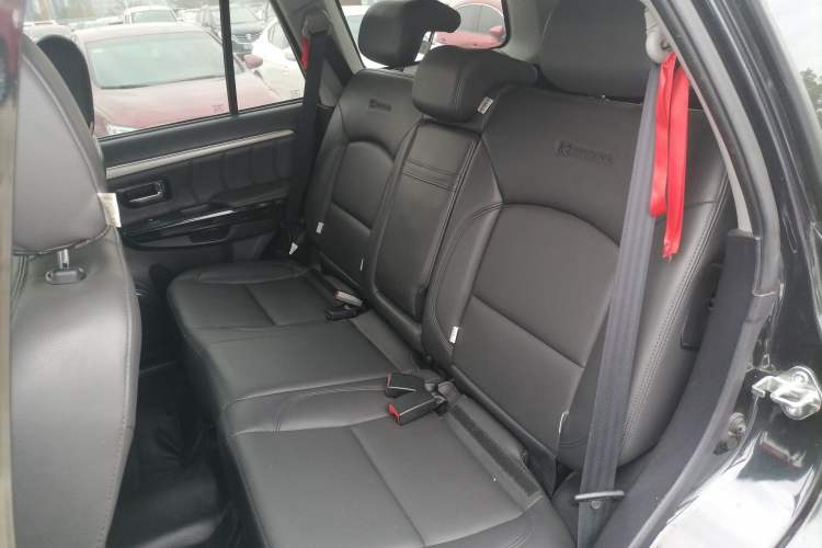 Used Haval H5 Classic 2016 Classic Edition 2.0T Manual Two-Wheel Drive Elite Model
