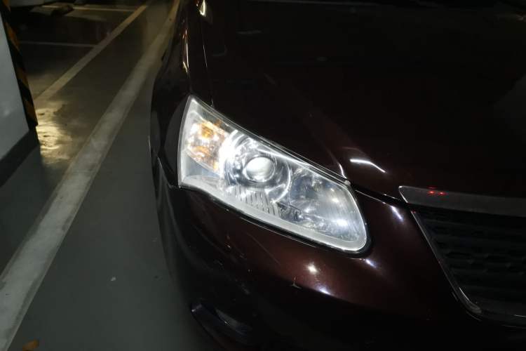 Used Geely Auto Classic Emgrand 2012 Hatchback 1.8L CVT Luxury Model
