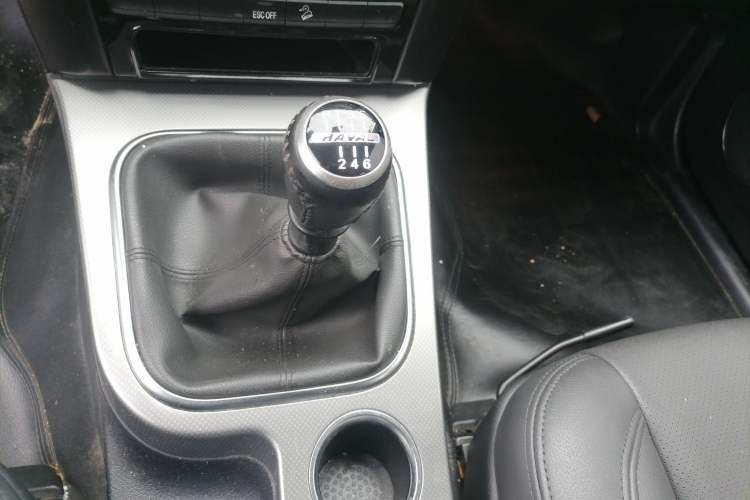 Used Haval H5 Classic 2016 Classic Edition 2.0T Manual Two-Wheel Drive Elite Model
