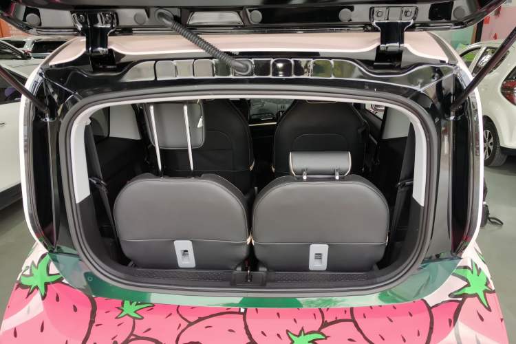 Used Baojun KiWi EV 2021 Artist Model Lithium Iron Phosphate
