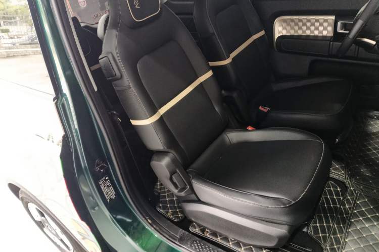 Used Baojun KiWi EV 2021 Artist Model Lithium Iron Phosphate
