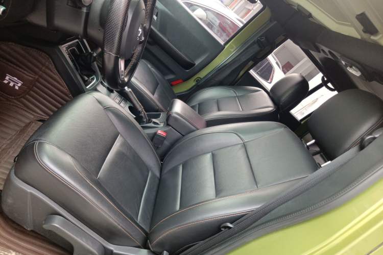 Used BAIC Off-Road BJ40 2016 40L 2.3T Automatic All-Wheel Drive Premium Edition
