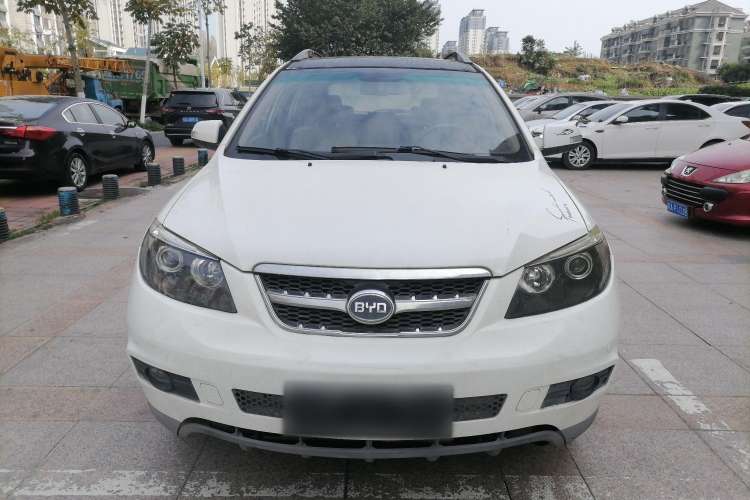 Used BYD S6 2011 2.4L Automatic Luxury Edition
