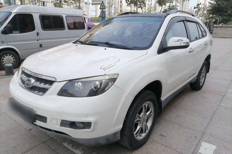 Used BYD S6 2011 2.4L Automatic Luxury Edition
