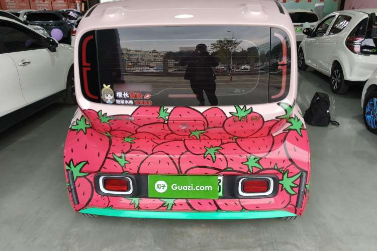 Used Baojun KiWi EV 2021 Artist Model Lithium Iron Phosphate
