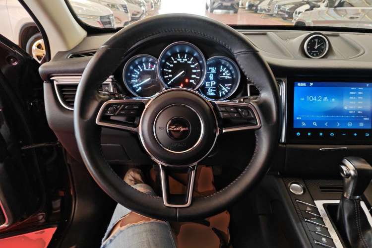 Used Zotye SR9 2017 2.0T Automatic Ultimate Edition
