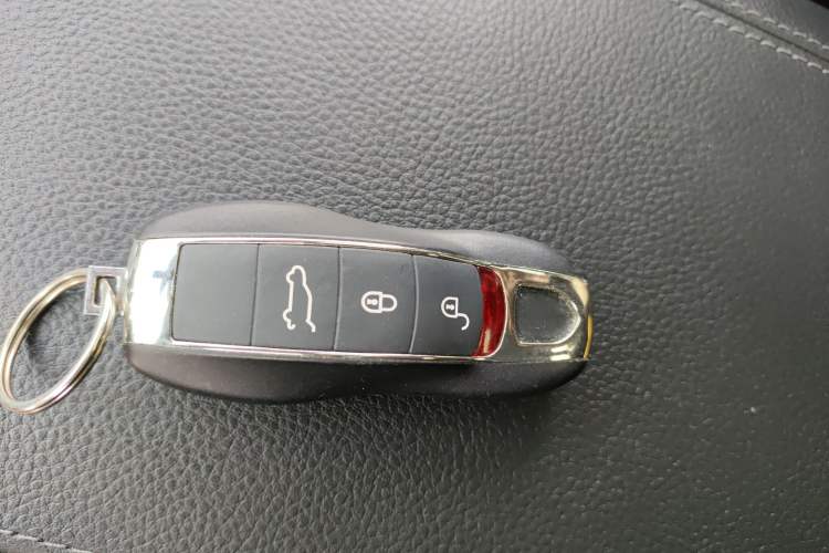 Used Porsche Cayenne 2014 Cayenne Platinum Edition 3.0T
